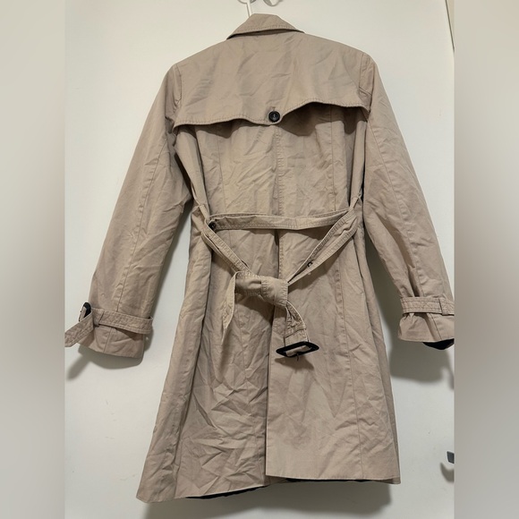 Zara Basic Trench Coat Jacket Beige Outerwear (Big Buttons) - Picture 2 of 3